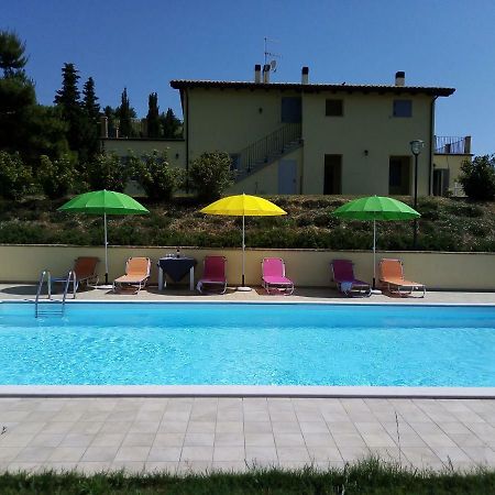 Agriturismo Terra Dei Falchi Castilenti Luaran gambar
